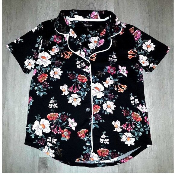 Room Service Black and Pink Floral Print Pajamas Set Size S Capris Short Sleeve - Picture 3 of 7